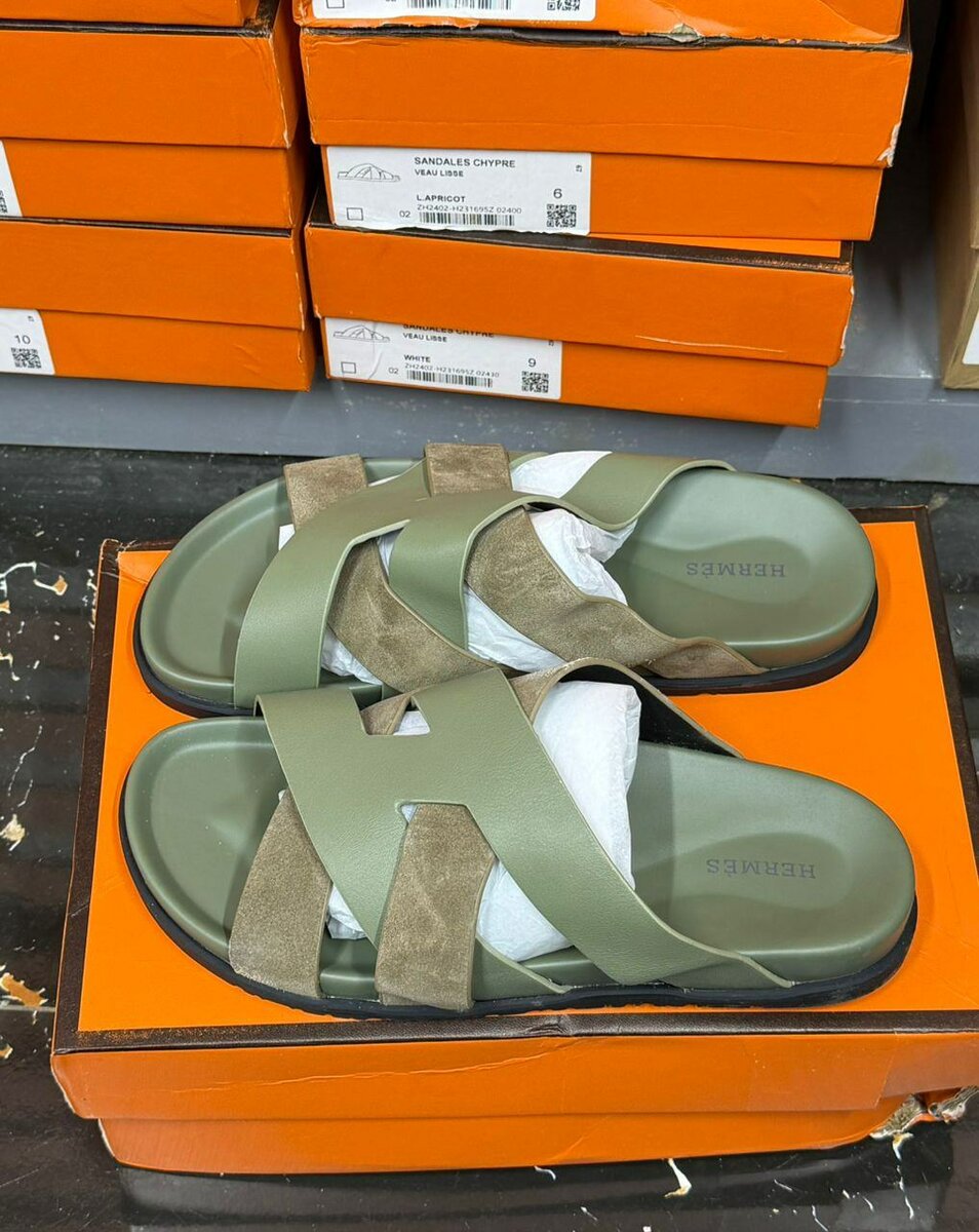 Sandales cuir croisées