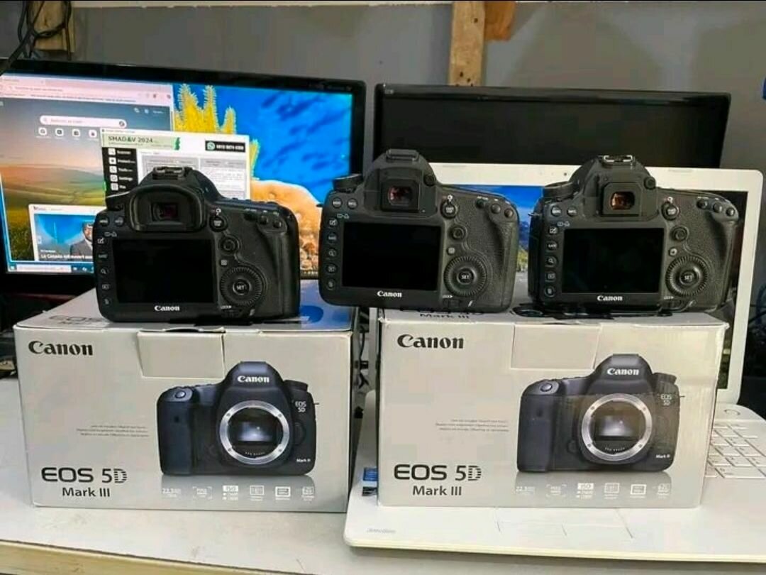Appareil photo reflex Canon EOS 5D Mark III