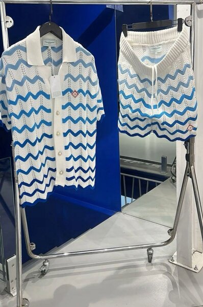 Ensemble tricot motif zigzag bleu