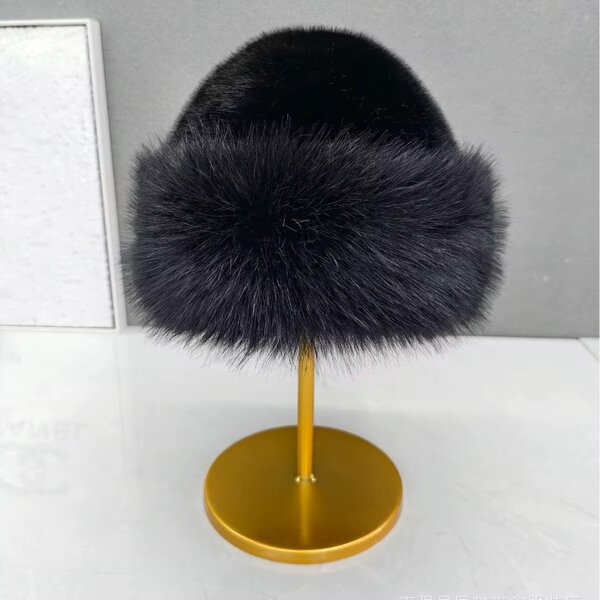 Faux Fur Round Lamp