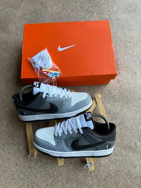 Nike Sneakers Bicolores