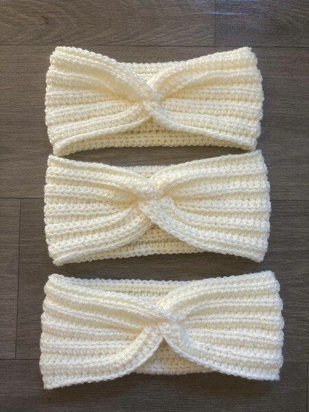 Bandeaux en laine tricotée