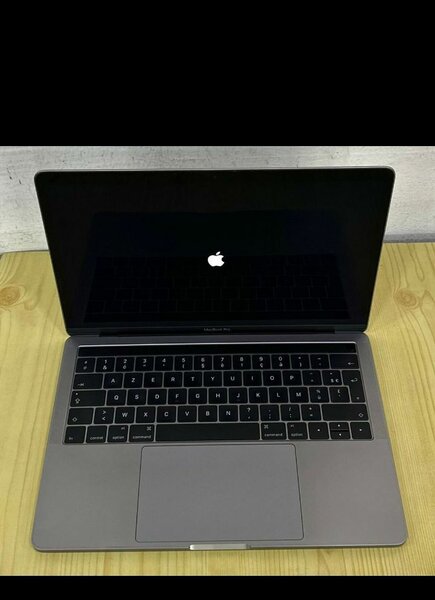 Apple MacBook Pro - Ordinateur portable professionnel