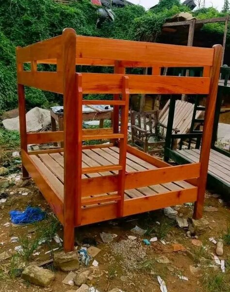 Lit superposé en bois