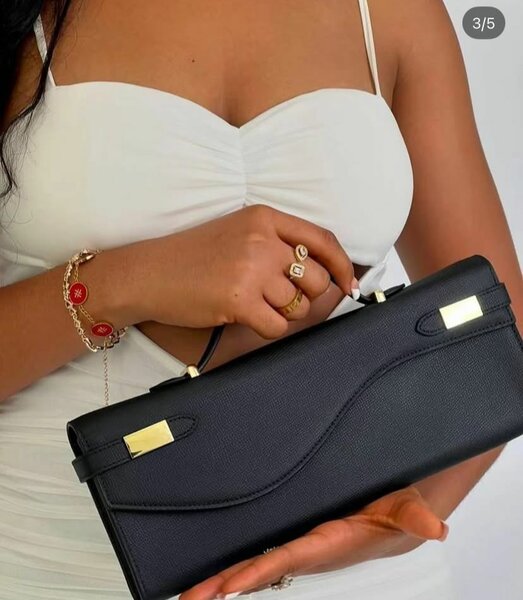 Élégant sac à main noir