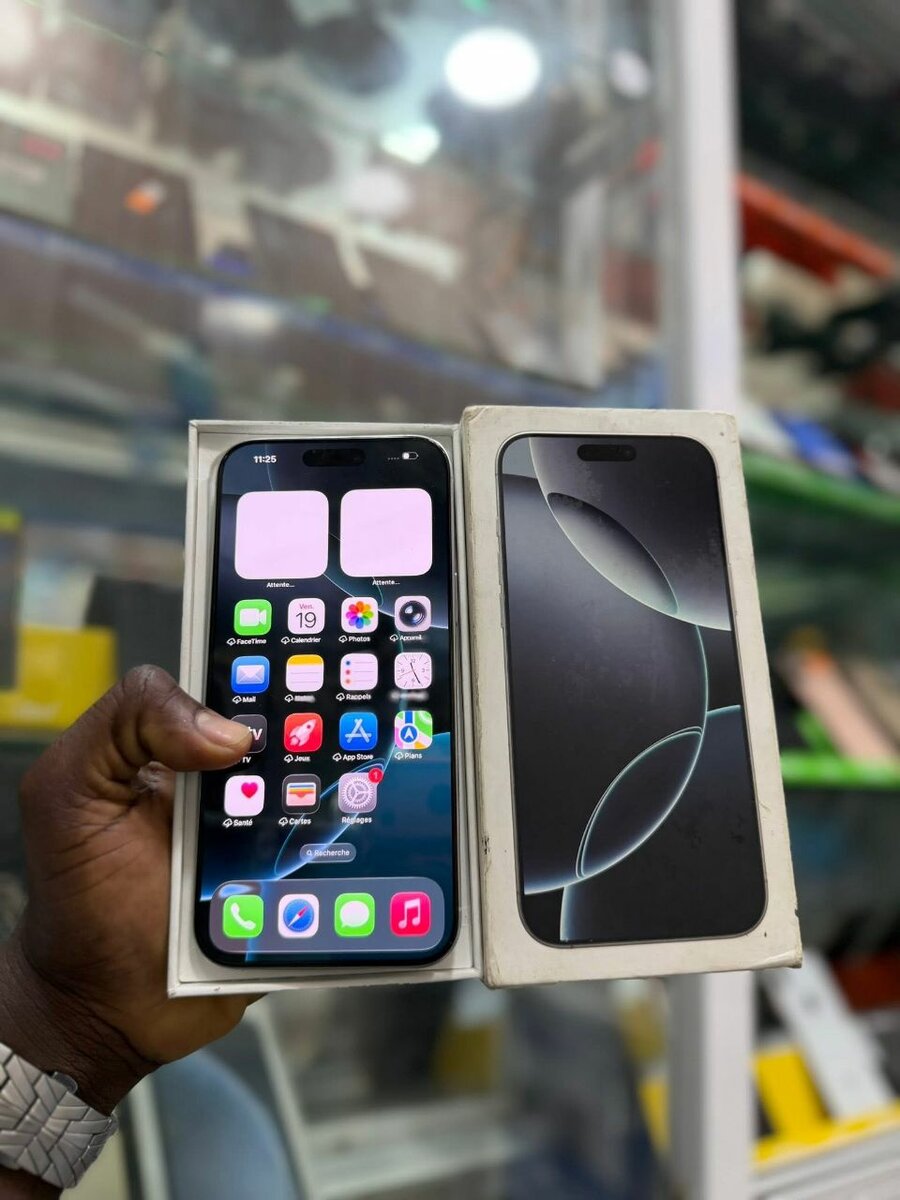 iPhone 16 Pro Max Blanc