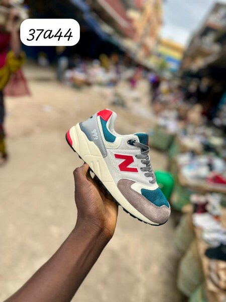 New balance 999