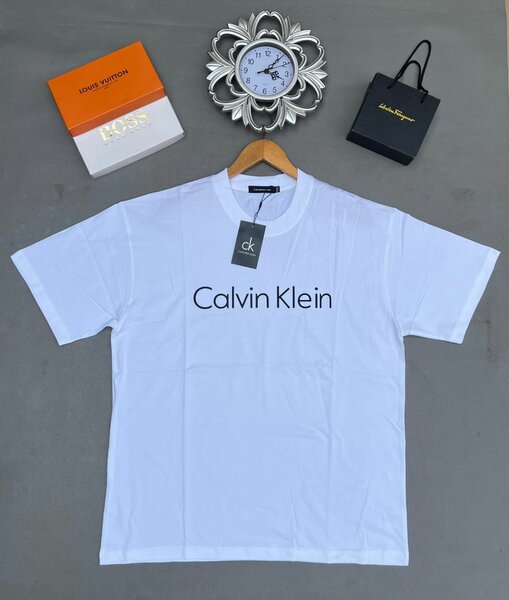 T-shirt en coton stylisé