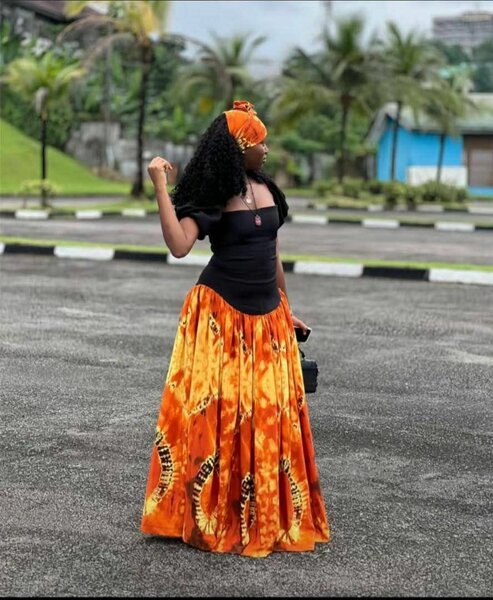 Robe longue élégante et colorée