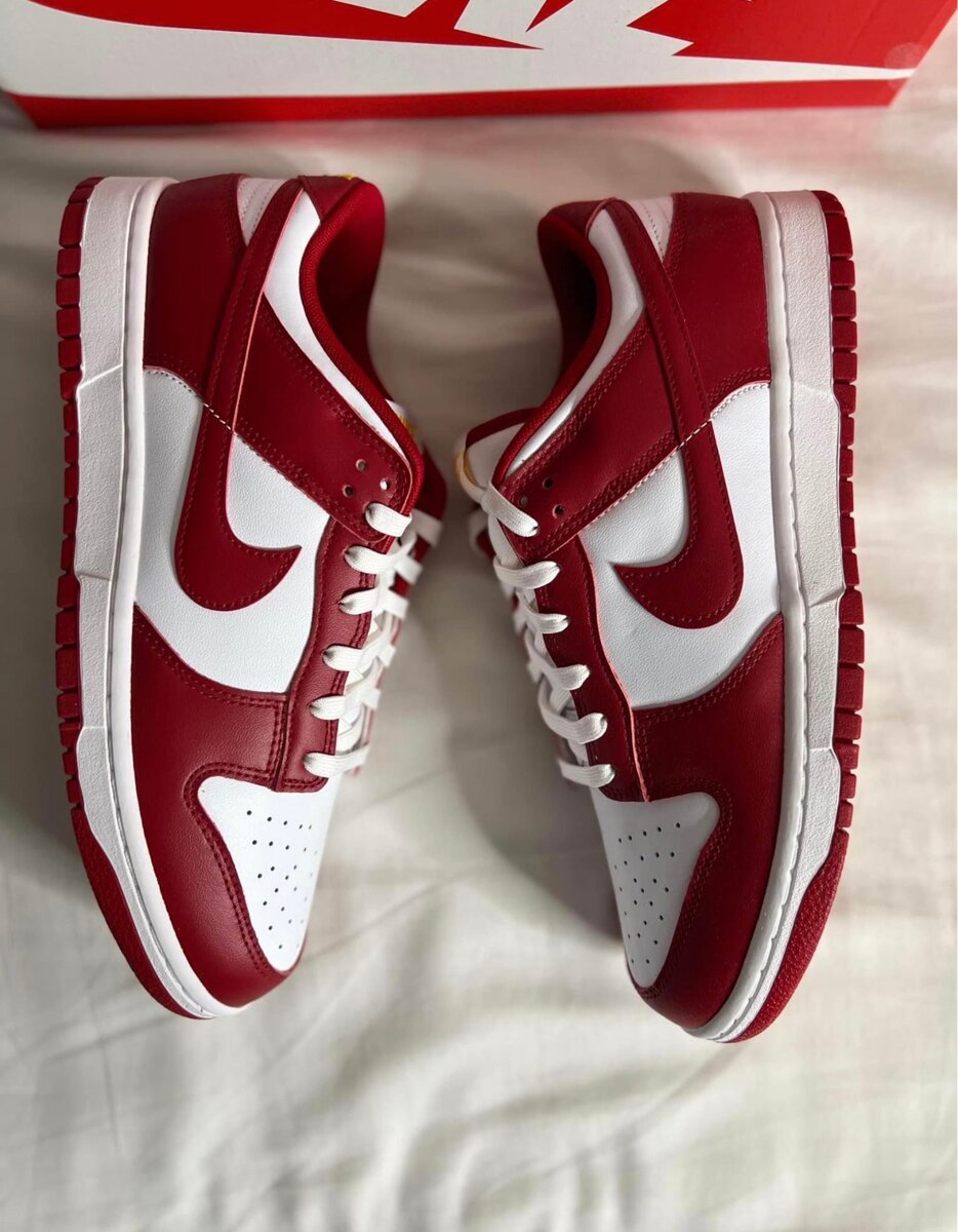 Nike Dunk Low Rouge et Blanc