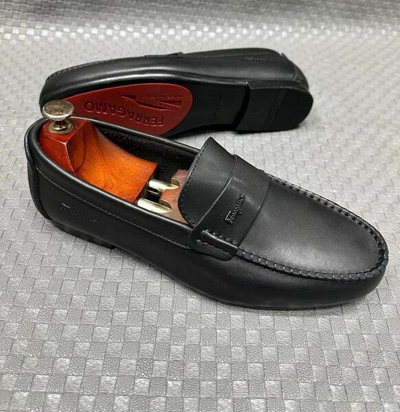 Mocassins cuir noir élégants