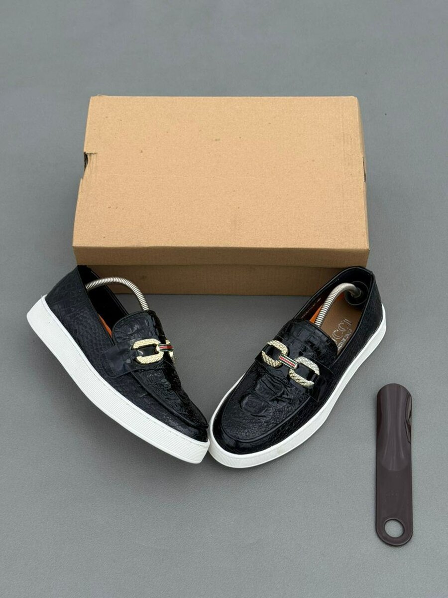 Mocassins en cuir noir luxe