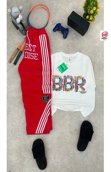 Tenue sportive enfant colorée