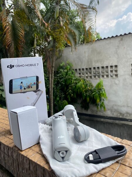 Stabilisateur DJI OSMO 7