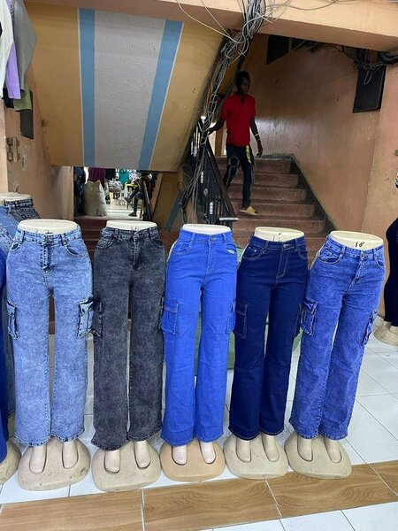 Jeans cargo pour femmes