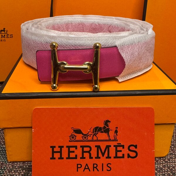 Ceinture Hermès en cuir élégante