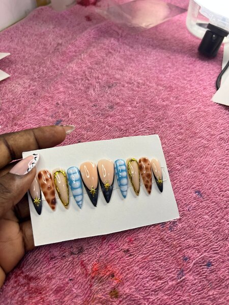 Ongles Pressés Design