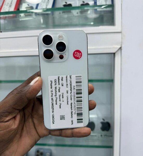 Apple iPhone 15 Pro Max 128Go blanc