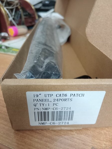 Panneau de Brassage 24 Ports CAT6