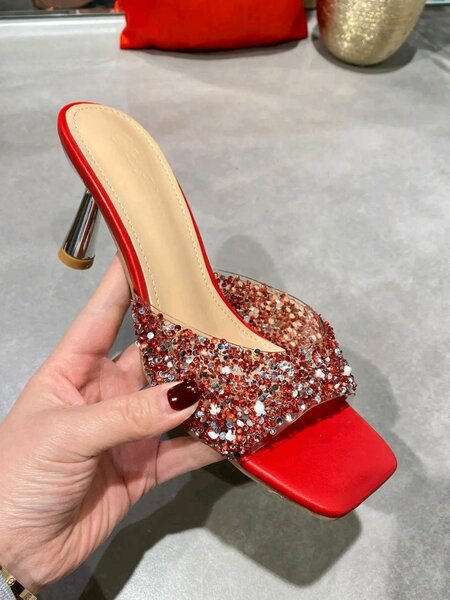 Chaussures à talons hauts en strass