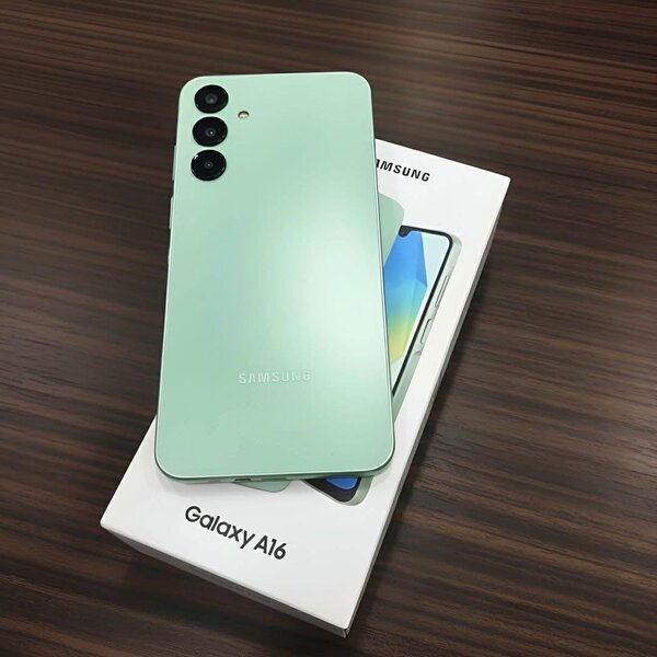 Samsung Galaxy A16 - Vert