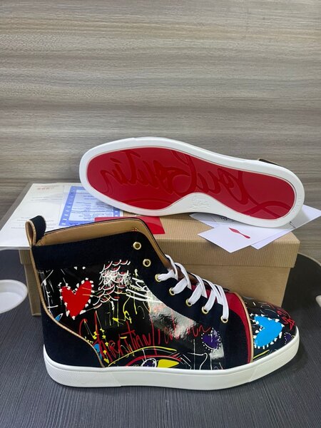 Baskets graffiti haute mode