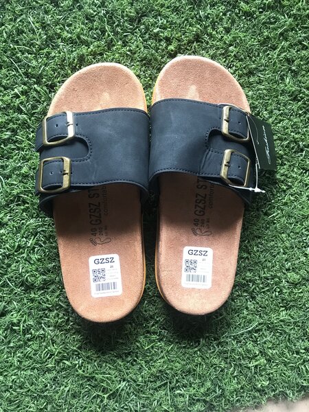 Sandales confort avec boucles