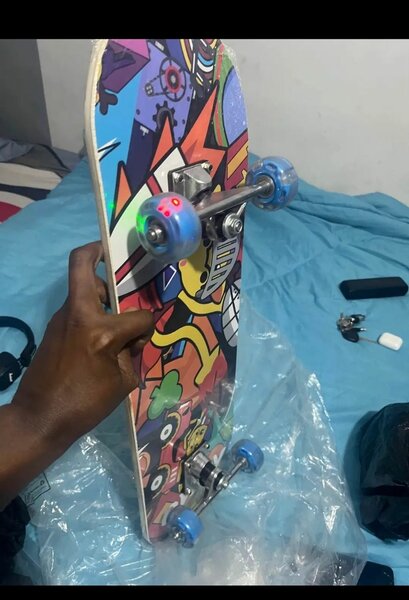 Planche à roulette lumineuse pour enfants