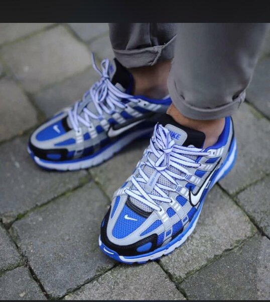 Chaussures Nike bleu et blanc