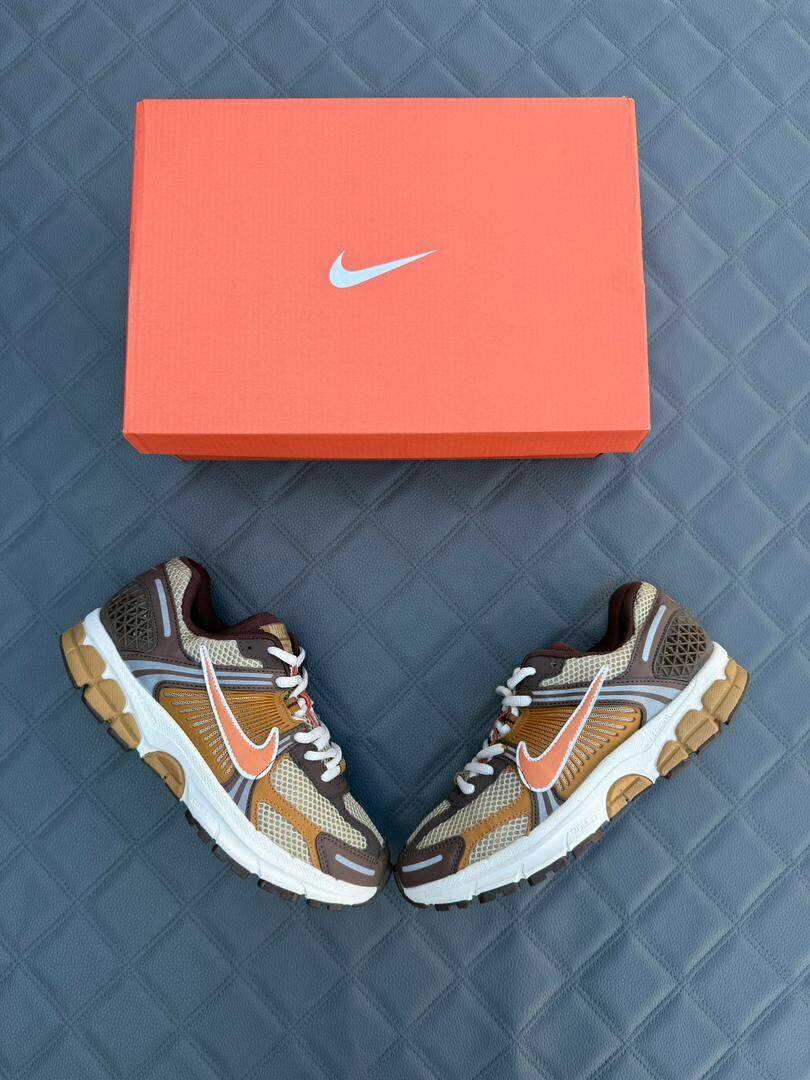 Nike Baskets Rétro Mixte