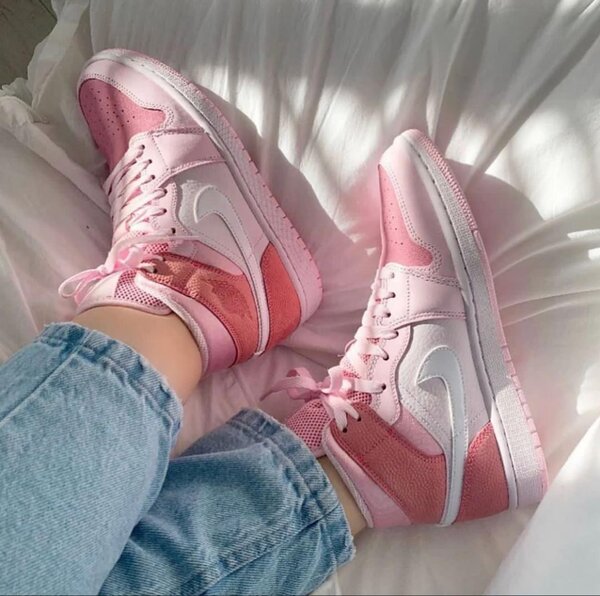 Nike Air Jordan Roses