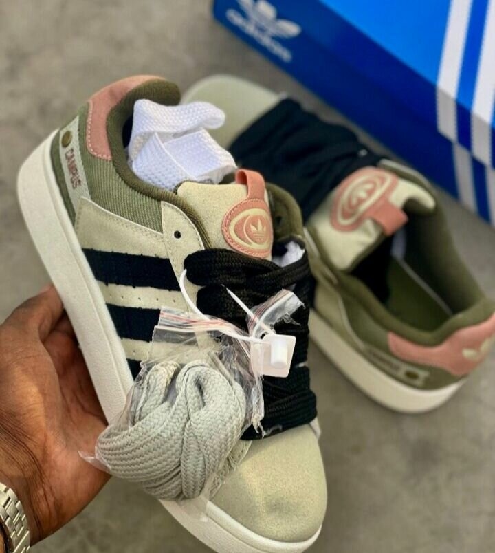 Chaussures Adidas Campus