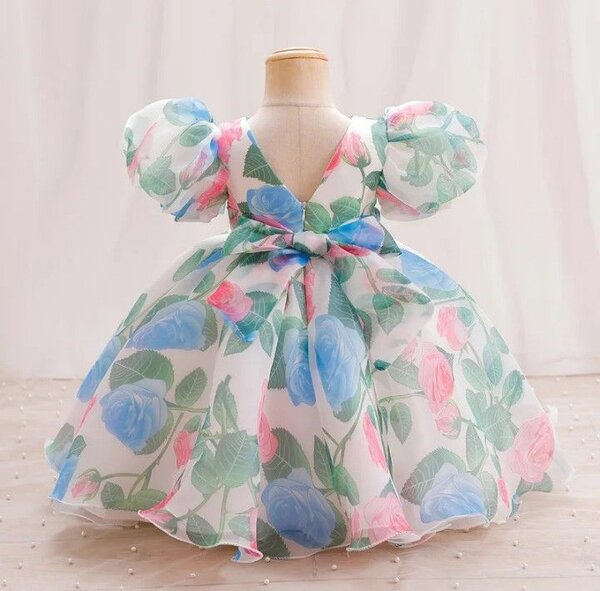 Robe bébé à fleurs
