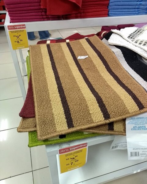 Tapis rayé en coton doux