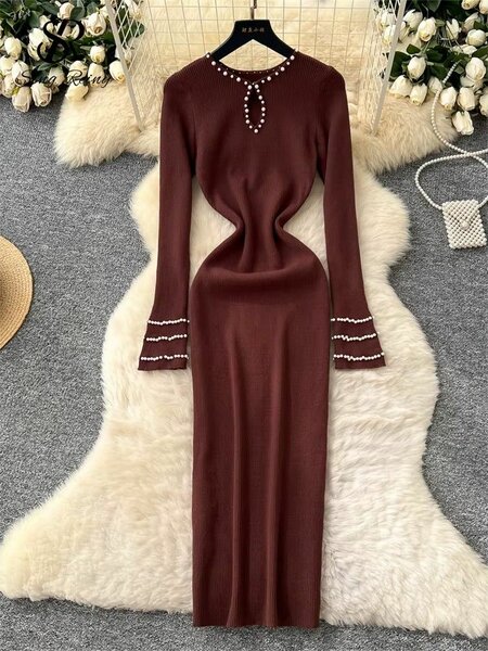 Robe femme élégante perlée