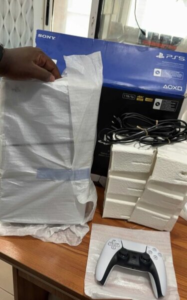 Console Sony PS5 avec manette neuve